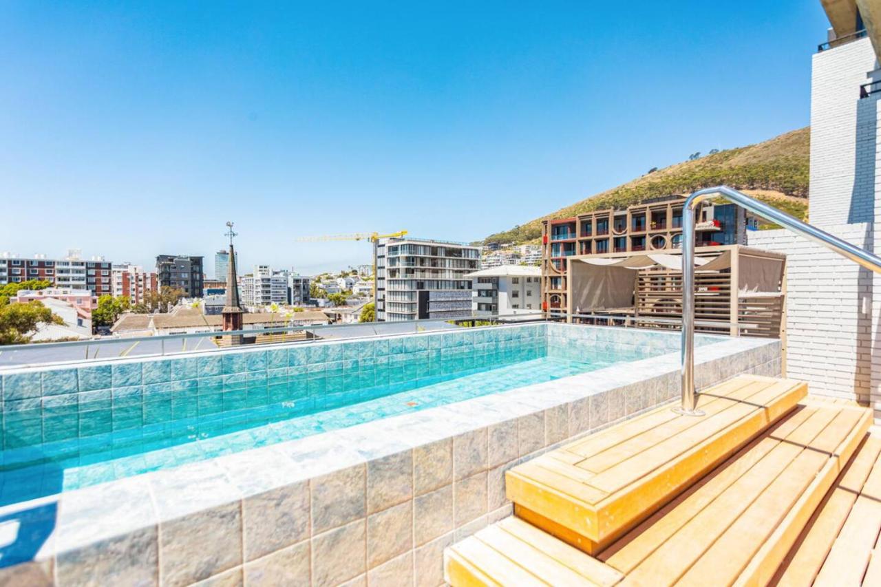 Slick 406 Studio on 146 Main - 4