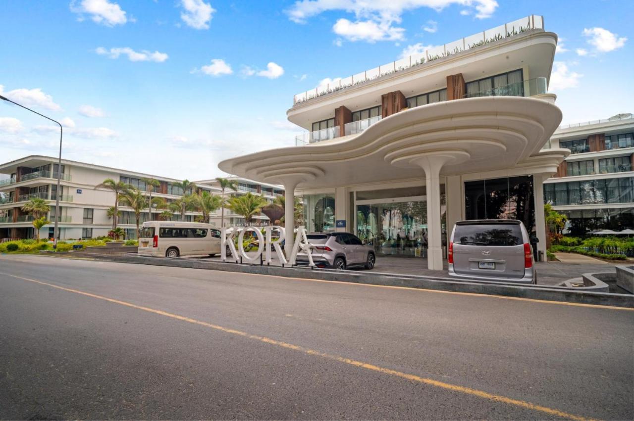 Premier BEACHFRONT 3BR Apartment E333 - 2