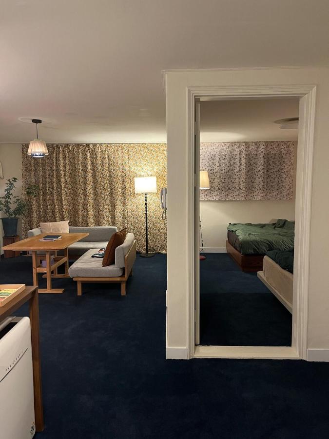 A Cozy Local Artist Home in Seoul-SeogyoDouner