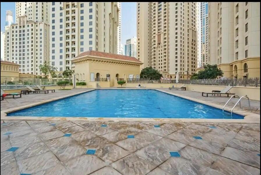 Deluxe Beach Residence 2Bhk, 8pax - 4