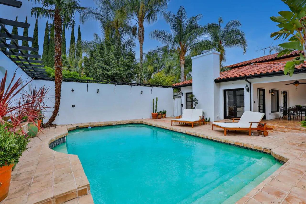 Sherman Oaks Tennis Estate with Pool + Spa - 4