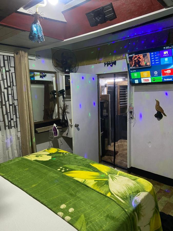 Doc Home style Cabin - 2