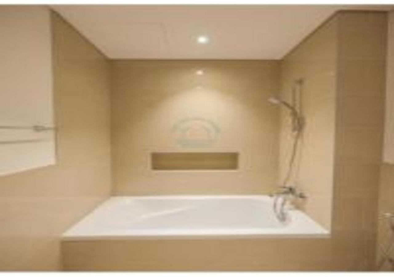 Yogi - Creek Harbour 1BR - Pool & Balcony - 3