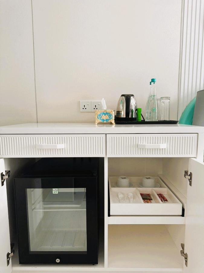 Rise & Shine Hotel - 5