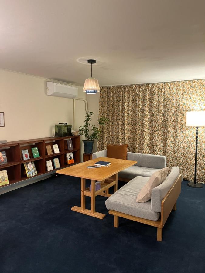 A Cozy Local Artist Home in Seoul-SeogyoDouner - 2