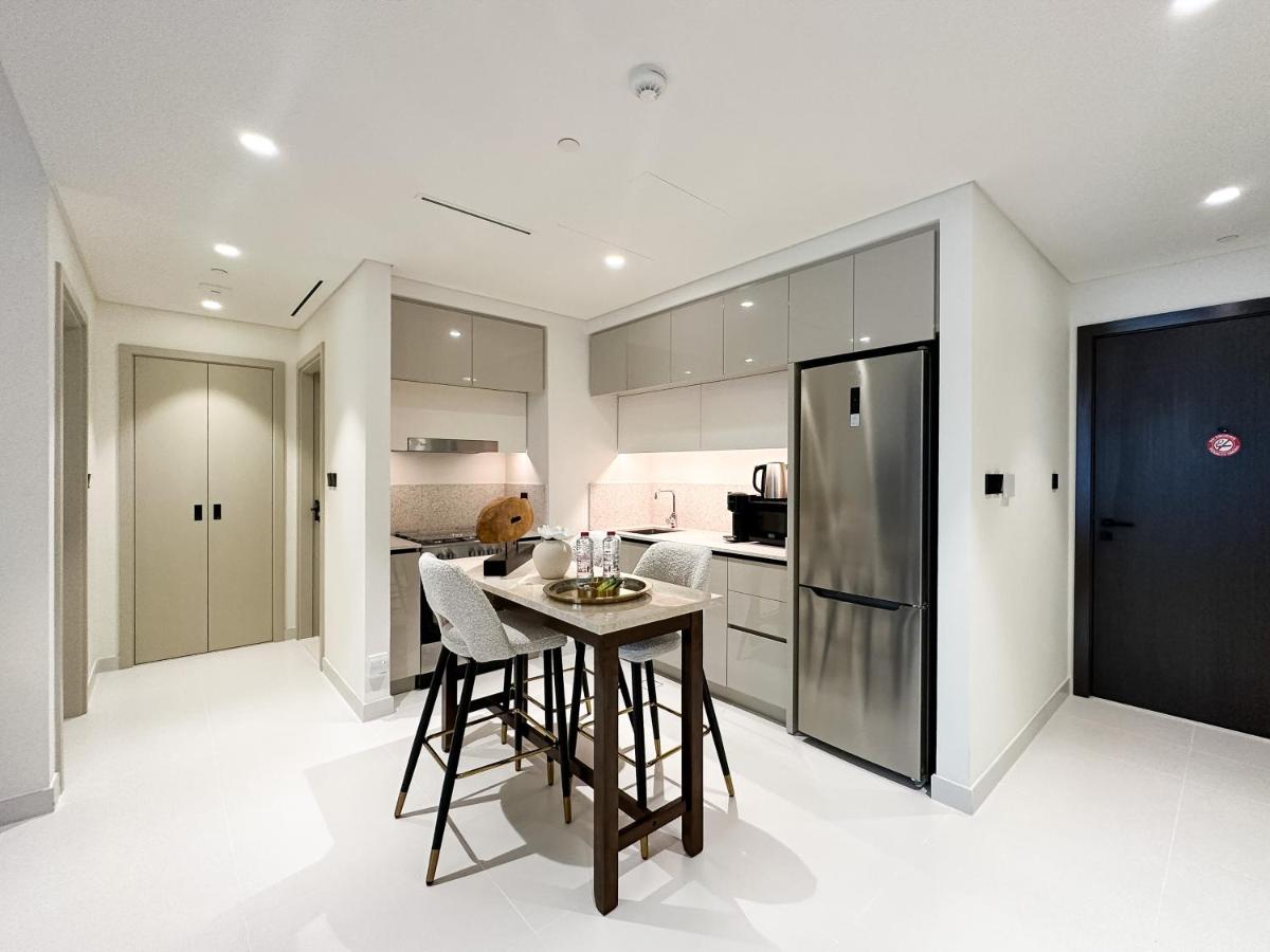 Sea View Apartment at Emaar Beachfront by KeyRock - 4