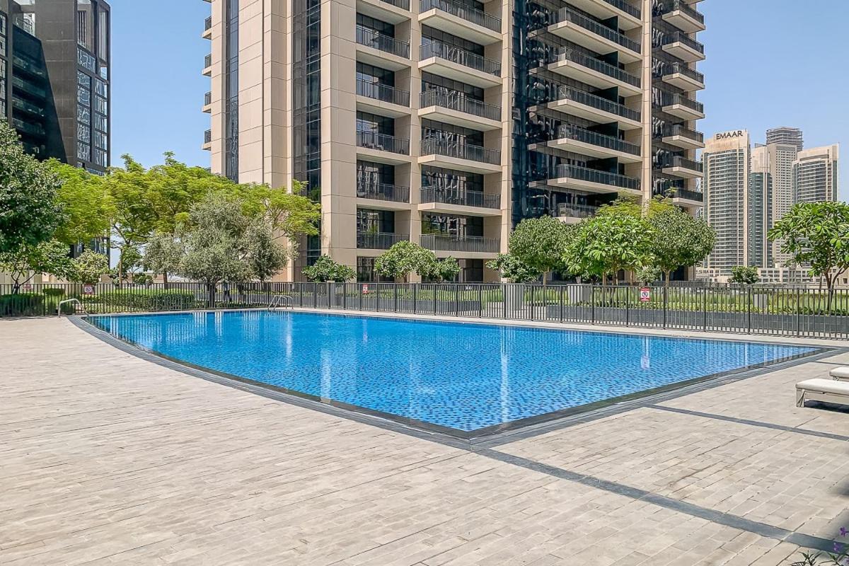 Frank Porter - Boulevard Crescent - 3