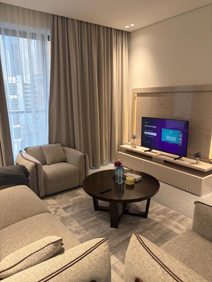 Modern Downtown 1BR Apartment in jumeirah Garden - 5