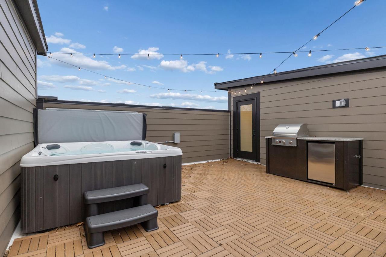 NEW Modern Nashville Escape with Rooftop Hot Tub - 5