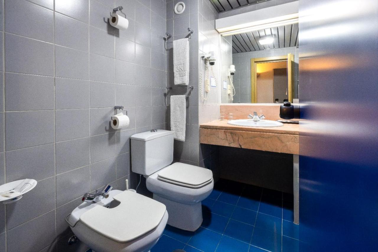Hotel 3K Barcelona - 4