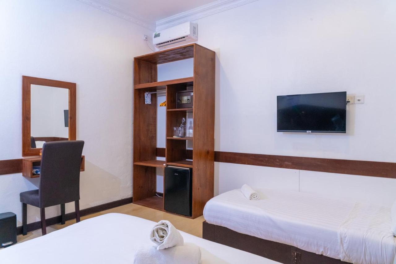 Samaik Thulusdhoo - 3