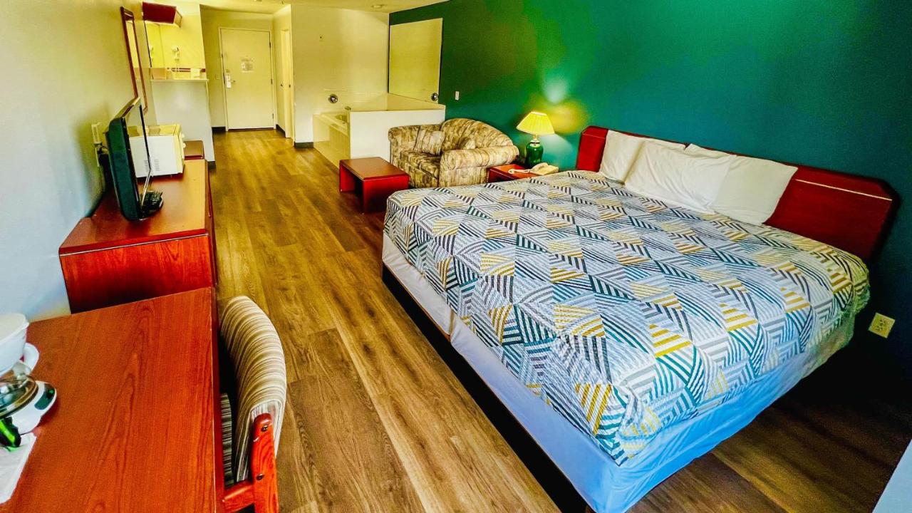 Hospitality Inn — photo 23
