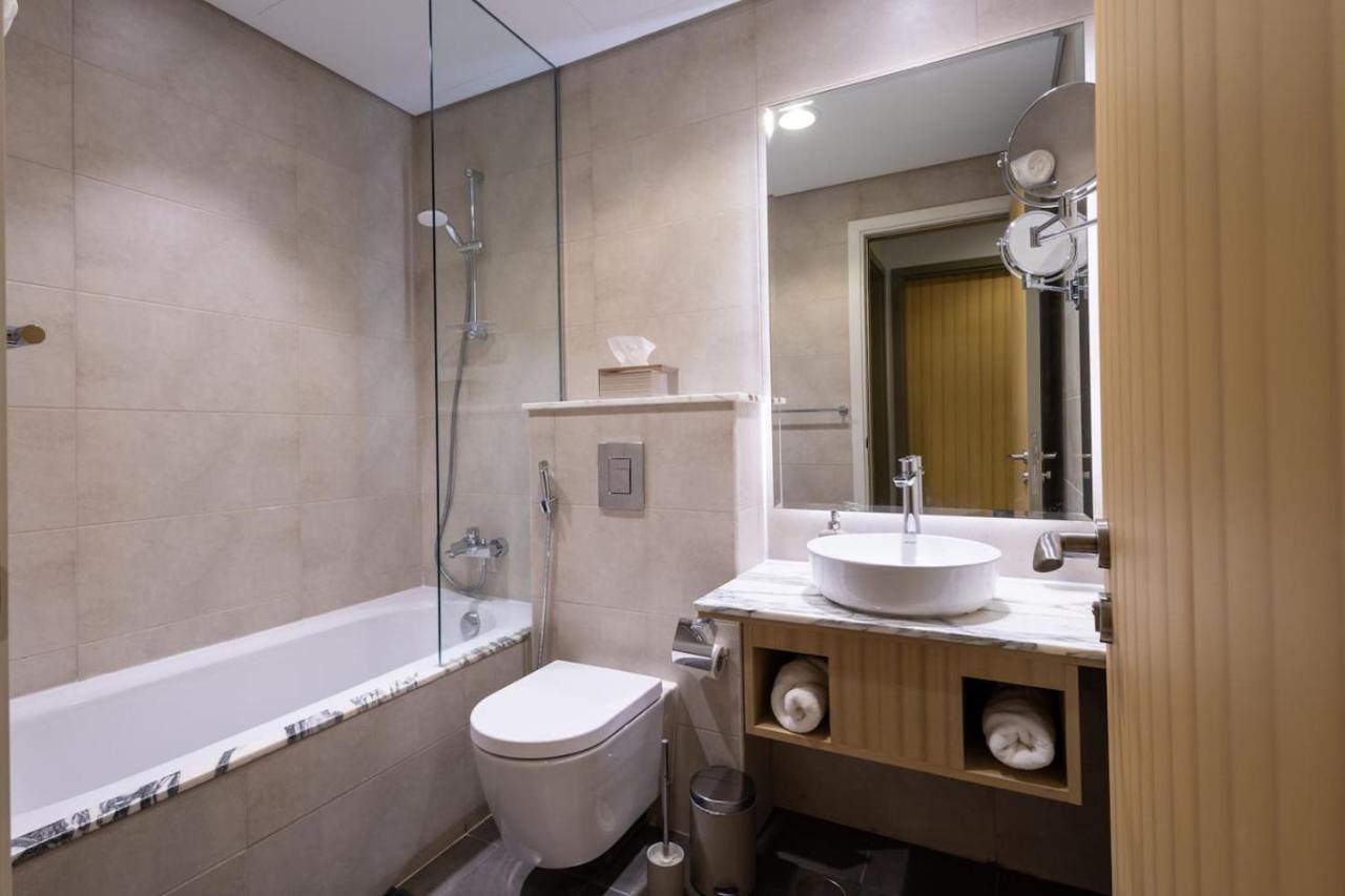 Top Amenities, Luxury 2BR, 5 min. to Burj Khalifa - 3