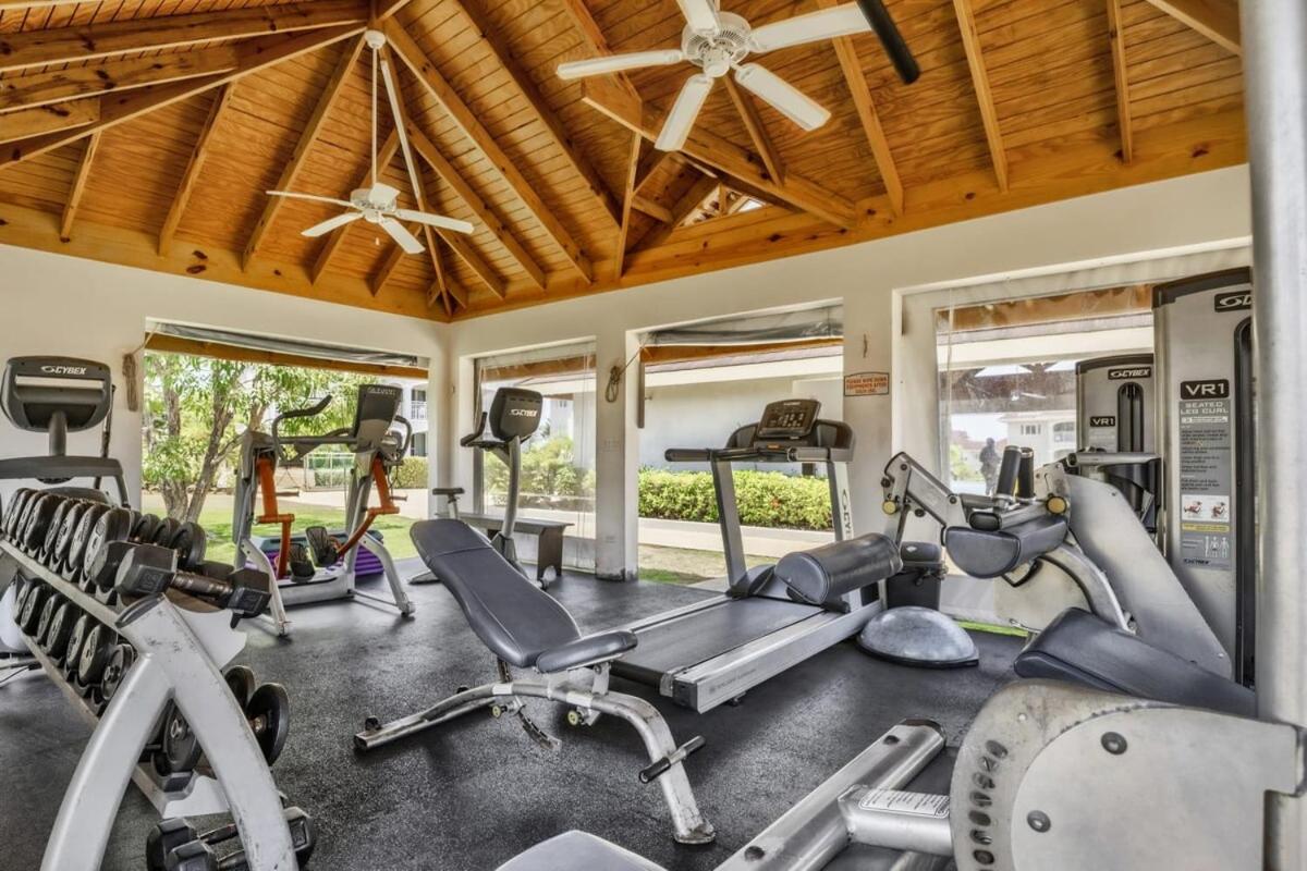 Signature Stay at the Fern - 5