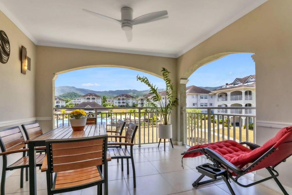 Signature Stay at the Fern - 4