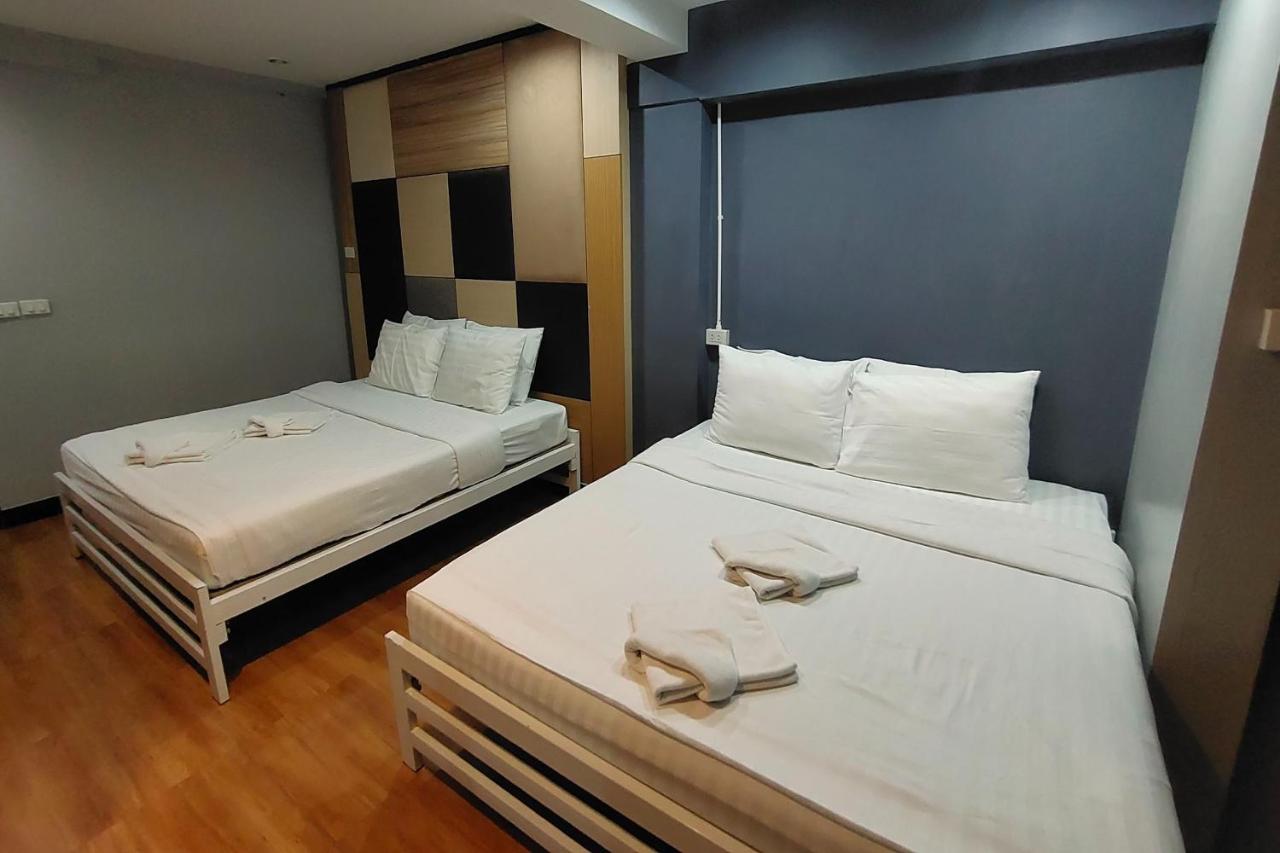 Pratunam Family House - 3