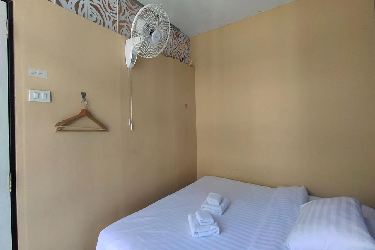 Pratunam Family House - 2