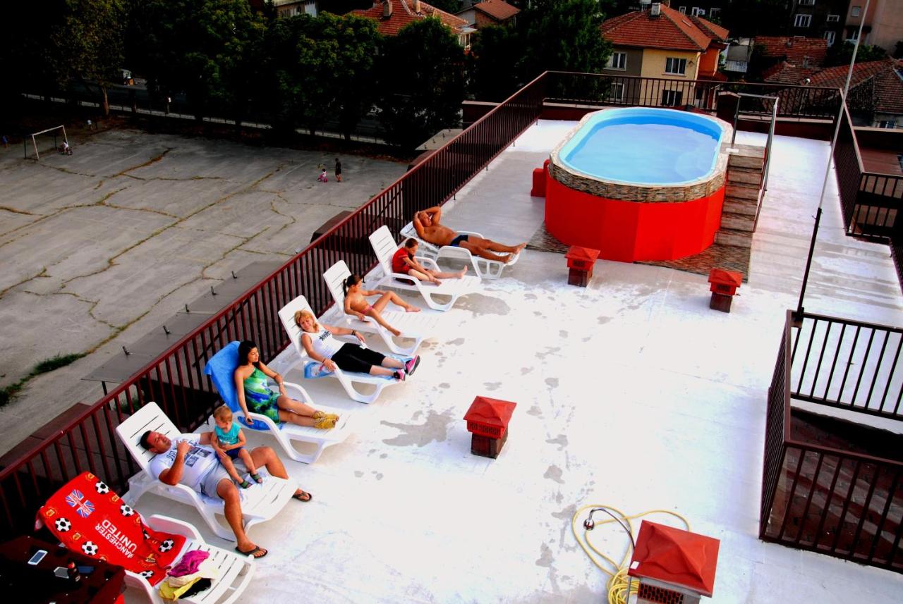 Rooftop swimming pool: Complex Pri Popa Family Hotel