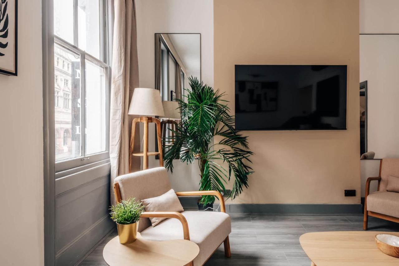 Chic 2-bed City Apartment -Old Street - 4