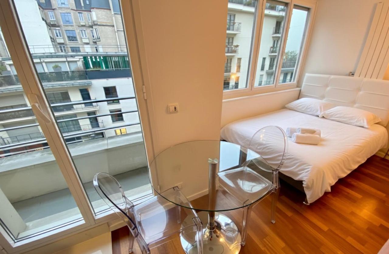 Tour Eiffel Passy Quai de Seine Paris - 5