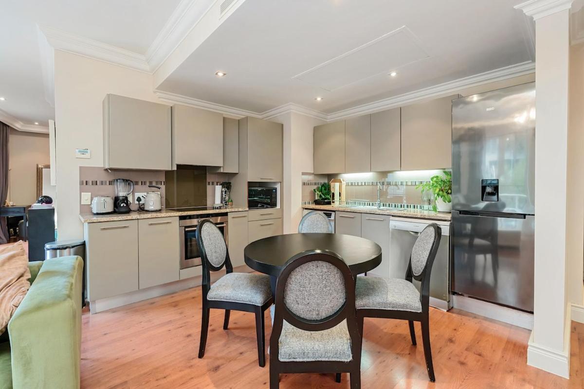 Luxurious Suite at Cape Royale - 2