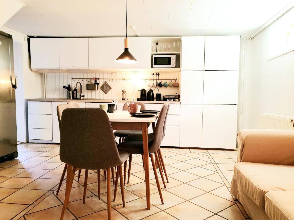 Guesthouse 'Blue House' in vintage villa&garden - 4