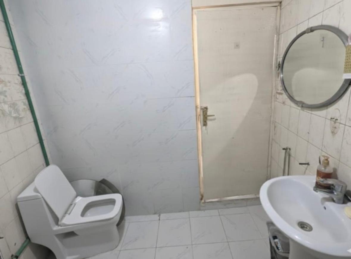 Bright & spacious Studio Near All Attractions - 3