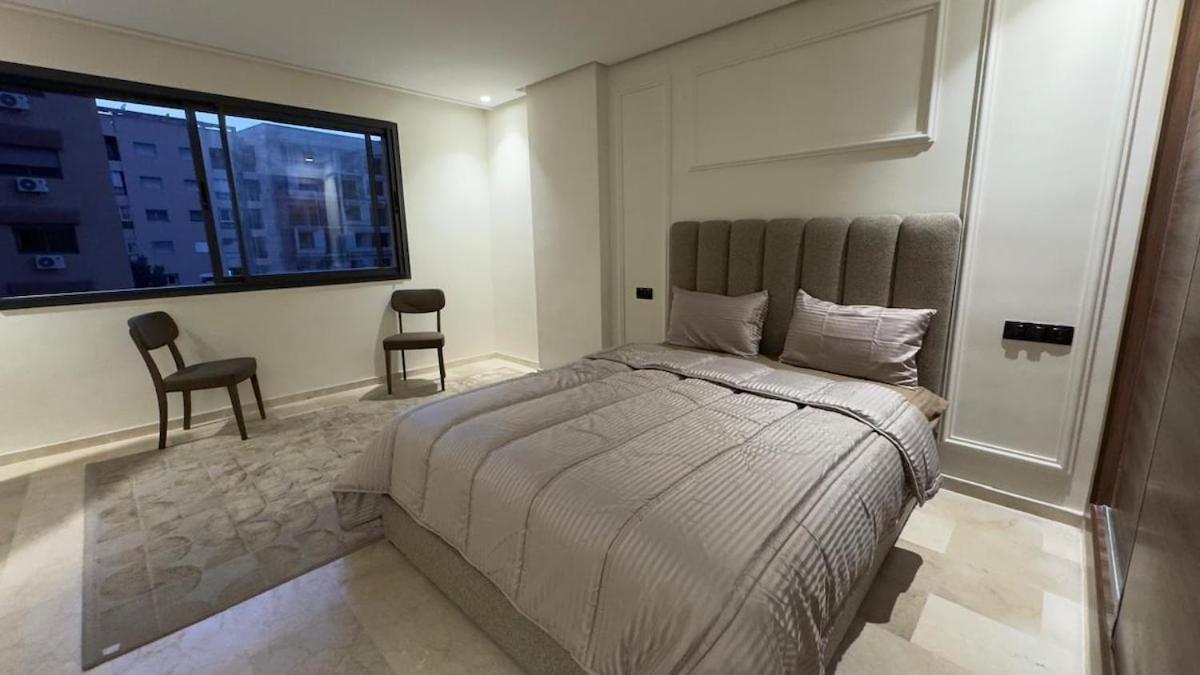 Stylish 1-Bed Retreat - 2