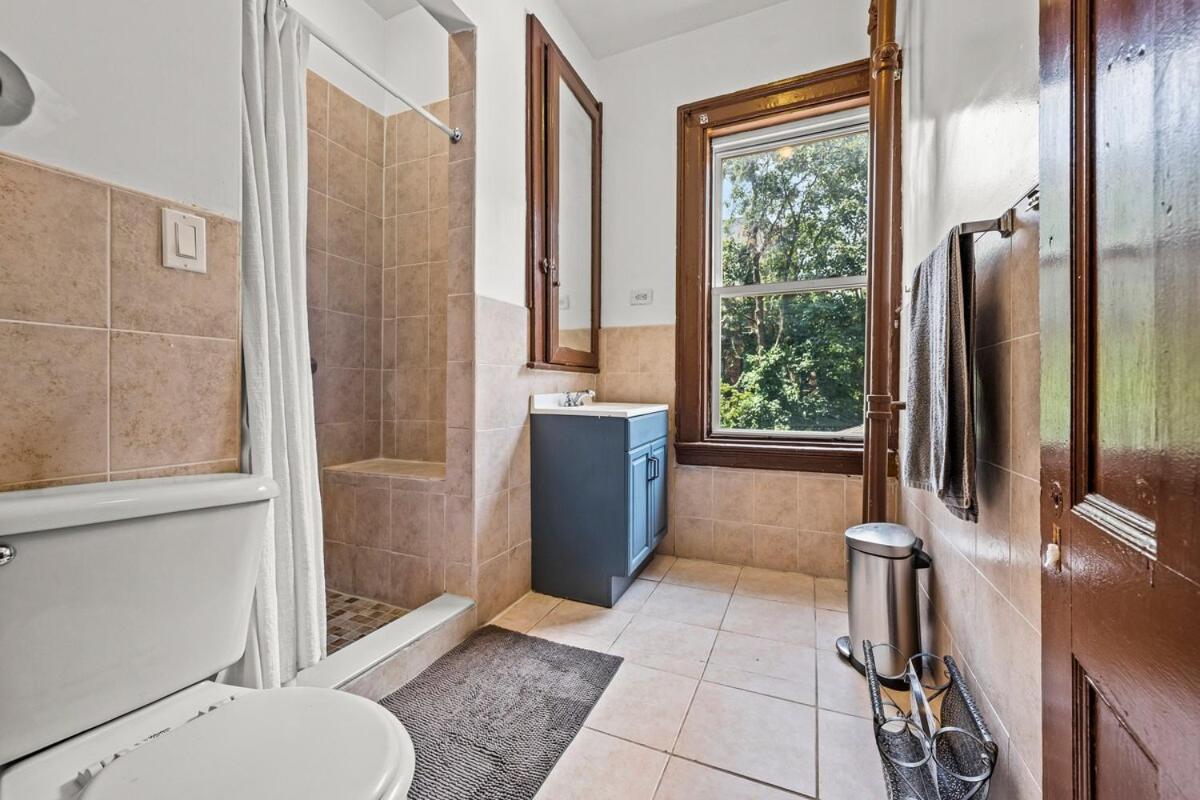 Massive NYC House with Pool Table - 3