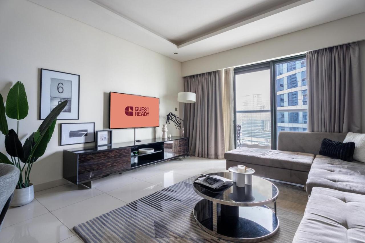 GuestReady - Chic Damac Paramount | Business Bay