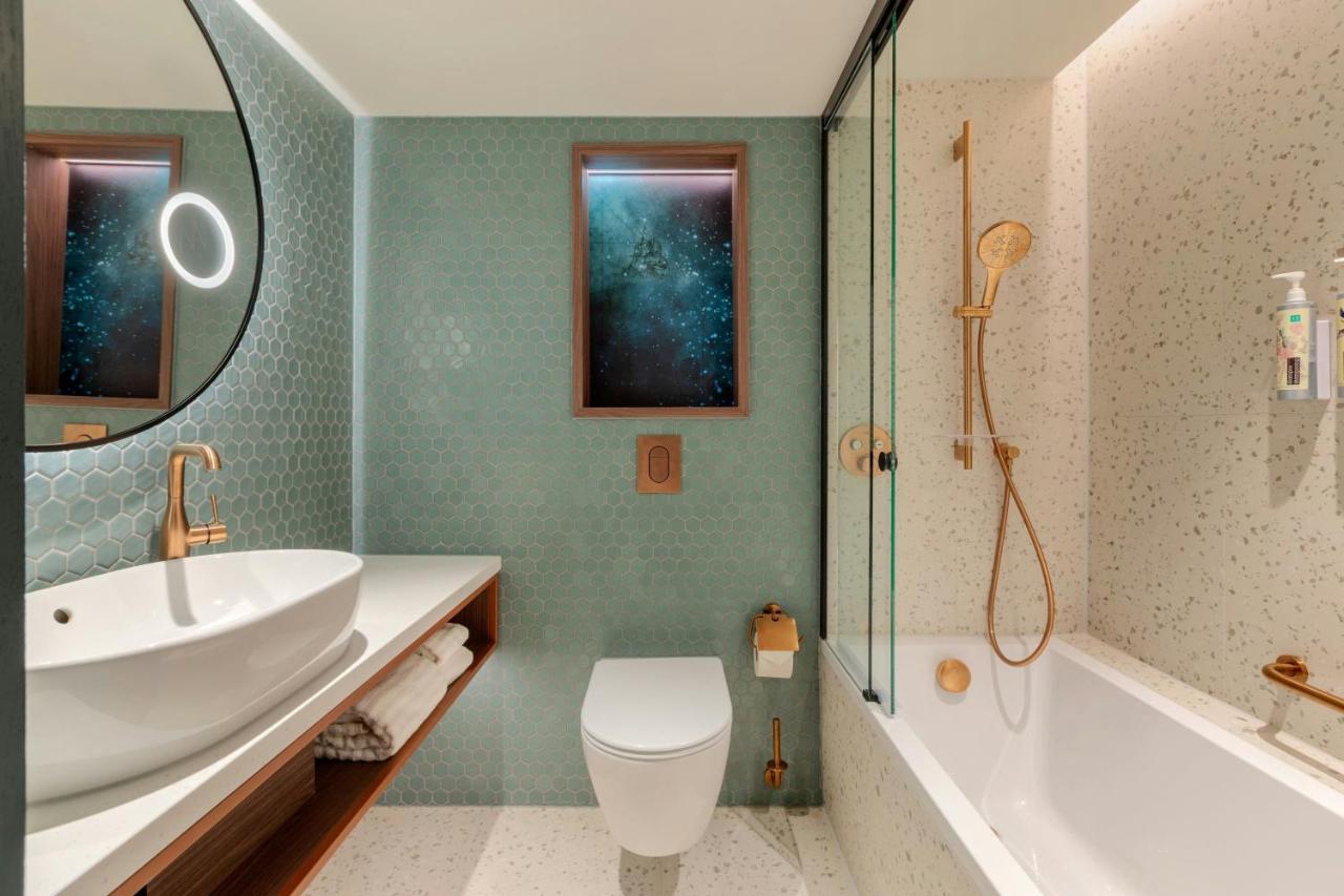 Renaissance Amsterdam Hotel - 2