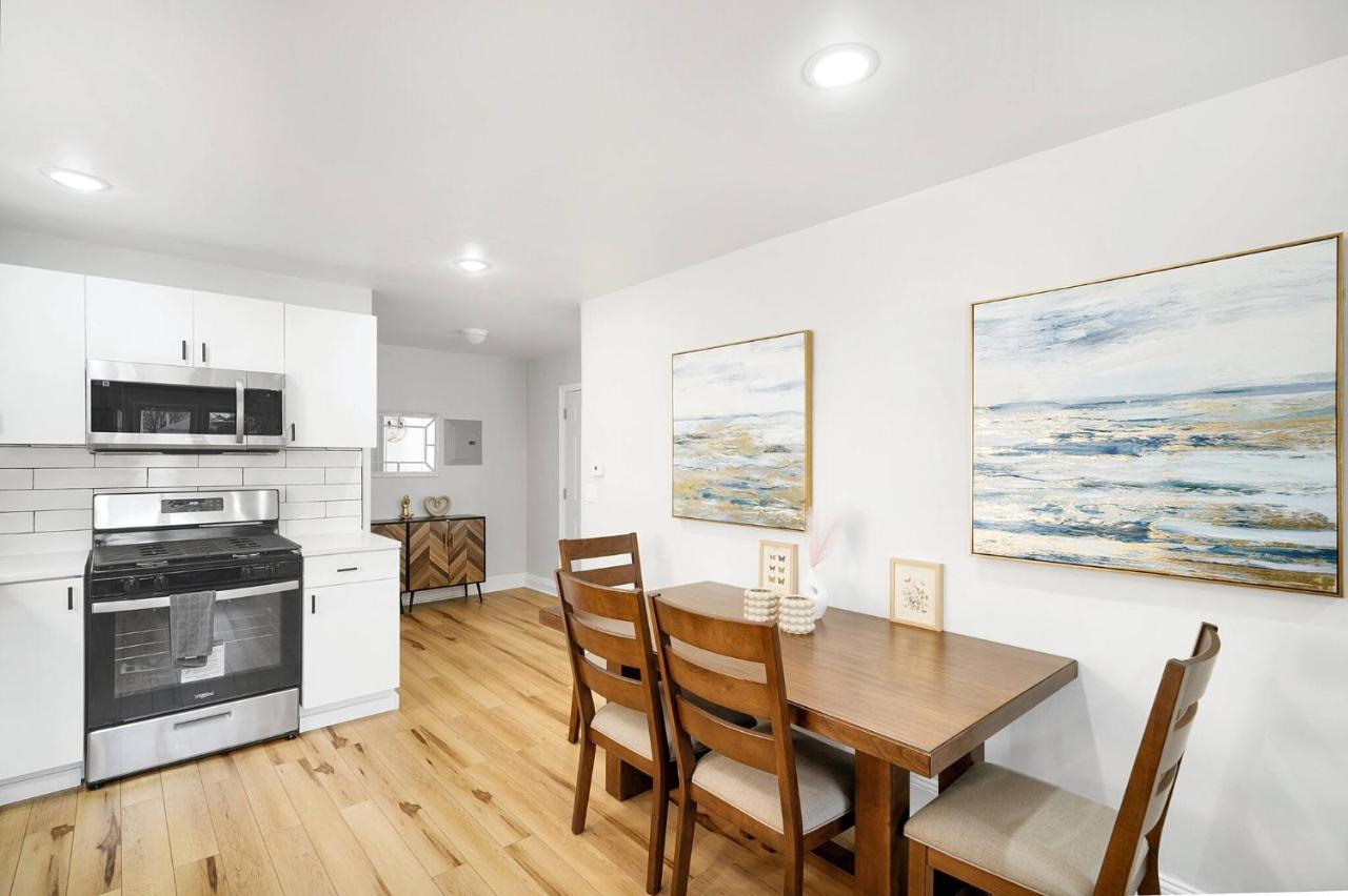 Family Villa Close to NYC Attractions and Airport - 4