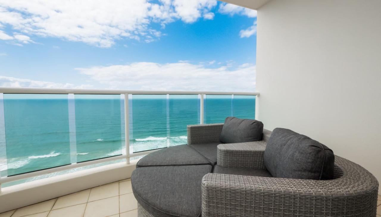 Pacific Views Resort photo
