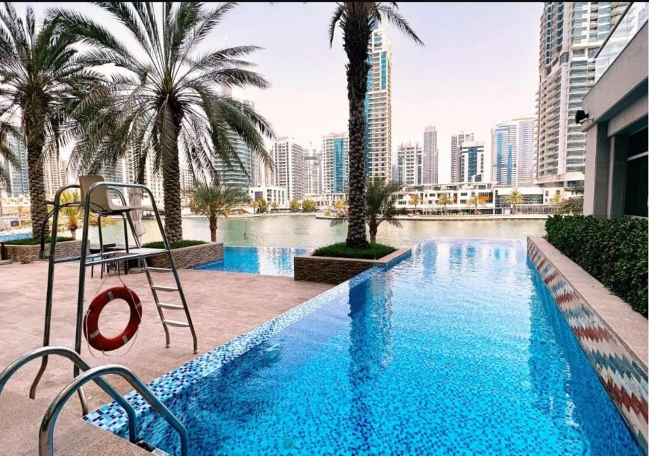 Yogi - Marina 2BR Apt Lake & Balcony Views - 4