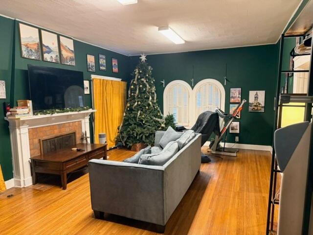 Larchmont 1875 sq ft house 3 bed 2 bathroom - 5