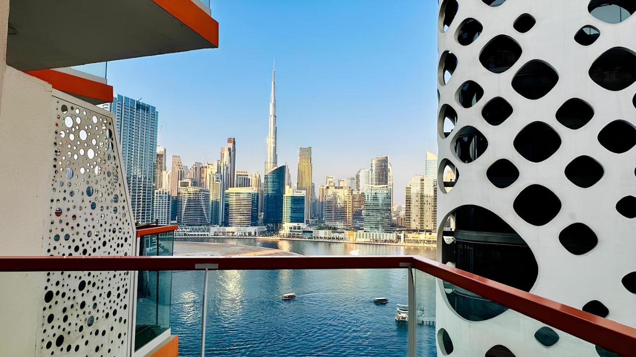 Stylish Apartment with Swimming Pool Near Dubai Mall and Burj Khalifa