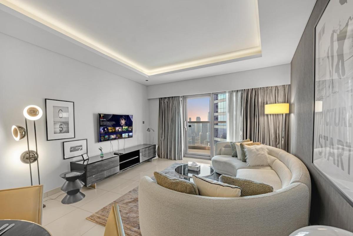 Burj Khalifa View - Luxurious 1BHK in Business Bay