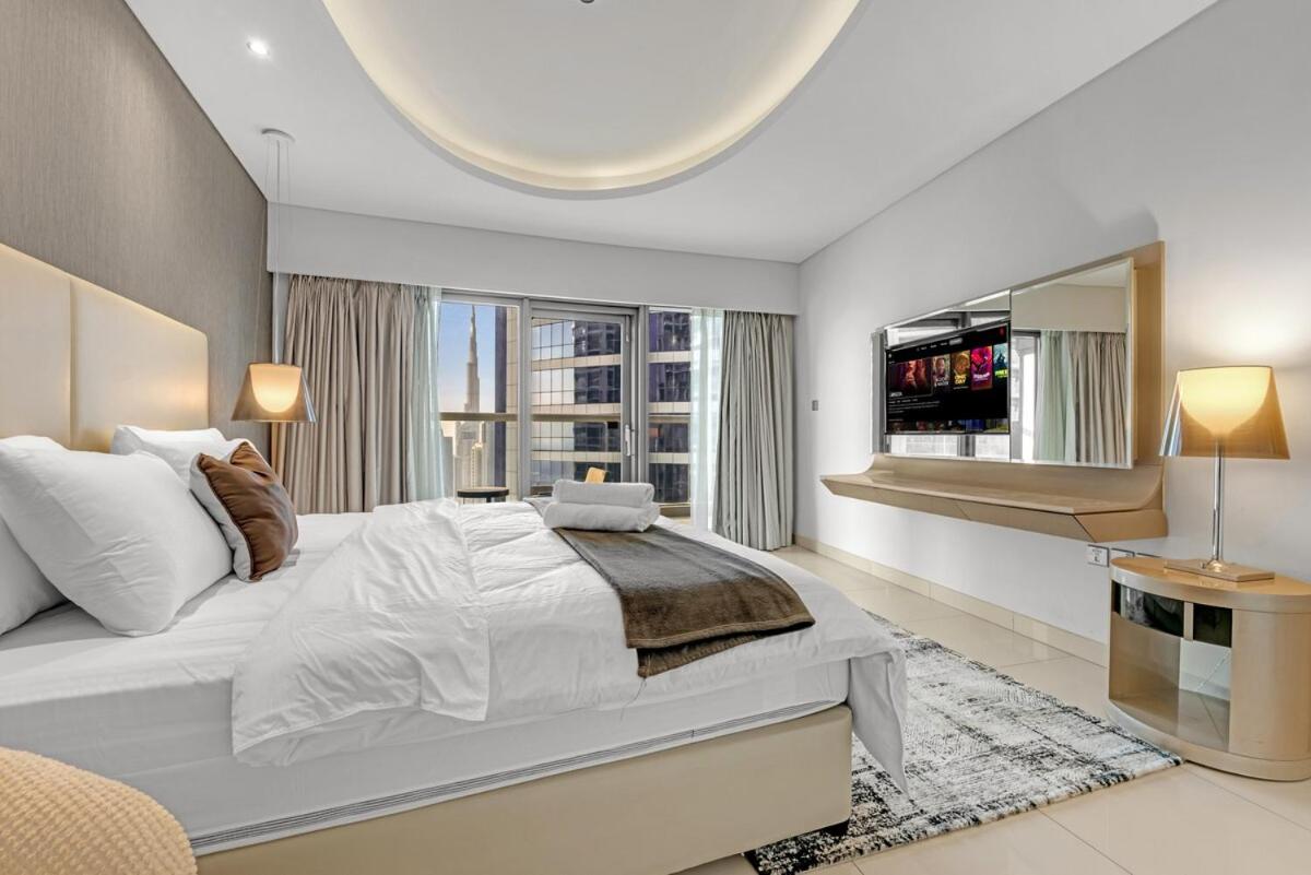 Burj Khalifa View - Luxurious 1BHK in Business Bay - 2