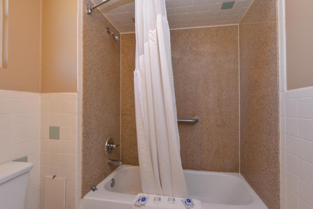 Ranch House Motel — photo 19