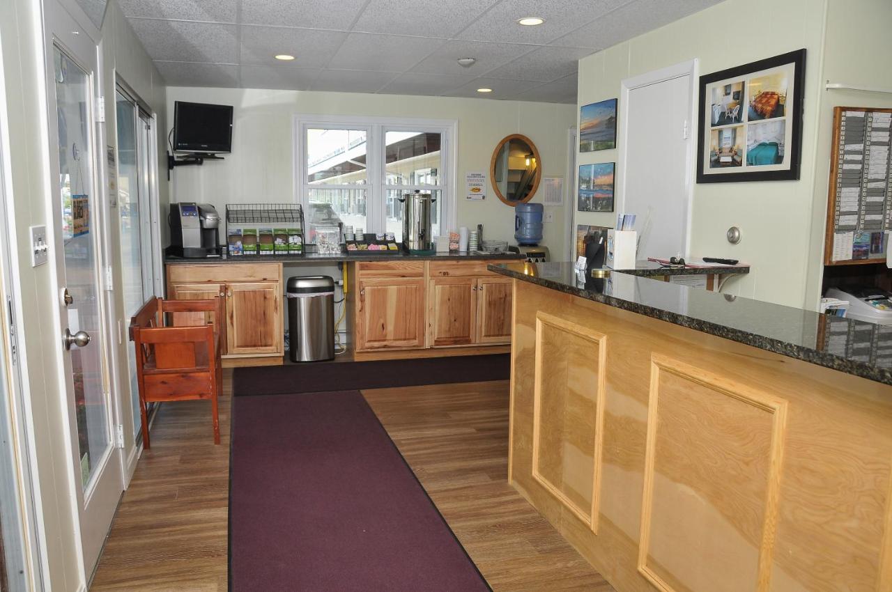 Friendship Oceanfront Suites — photo 24