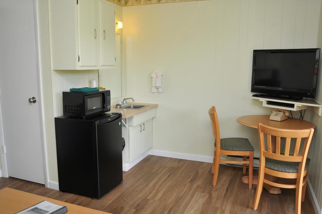 Friendship Oceanfront Suites — photo 12