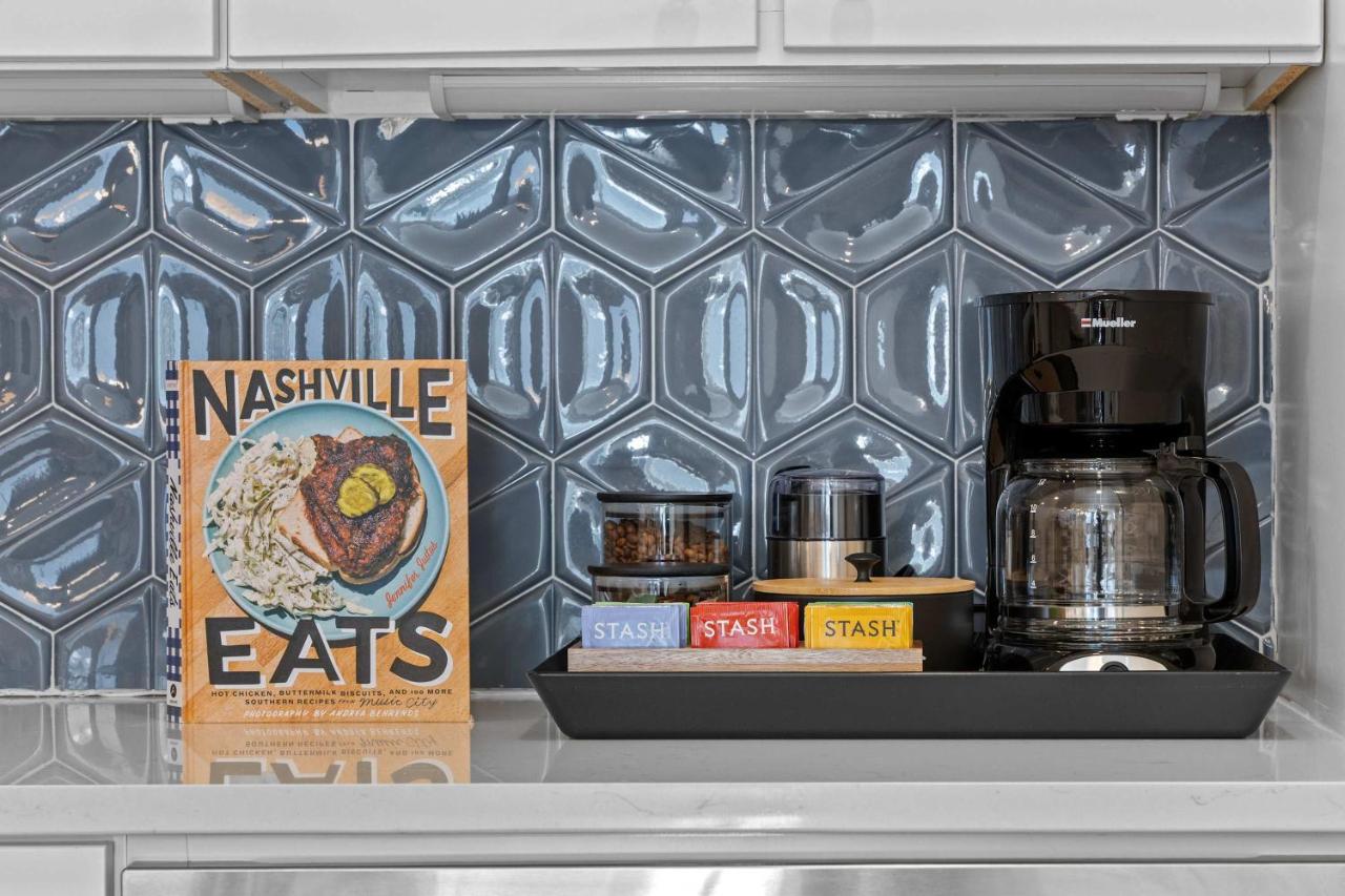 Skyline Views Rooftop Retreat Fire Pit Grill - 5