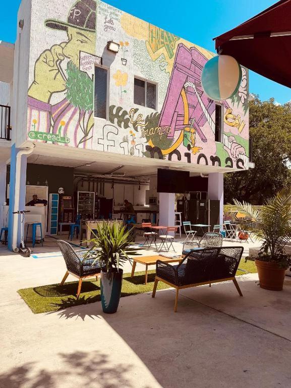 Atrium Design District — photo 9