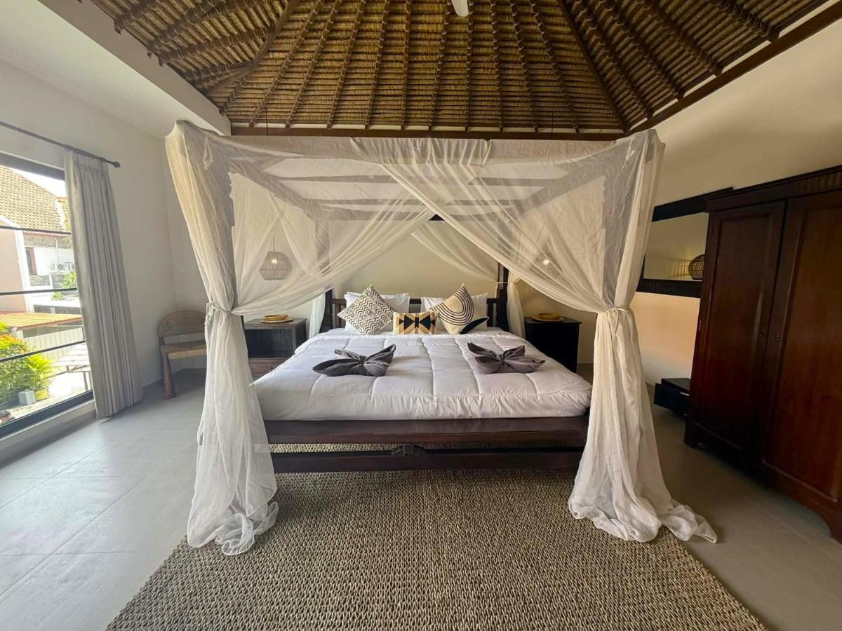 de CINTA Villa - KUTA - 6 bedrooms - Heart of Kuta - 2