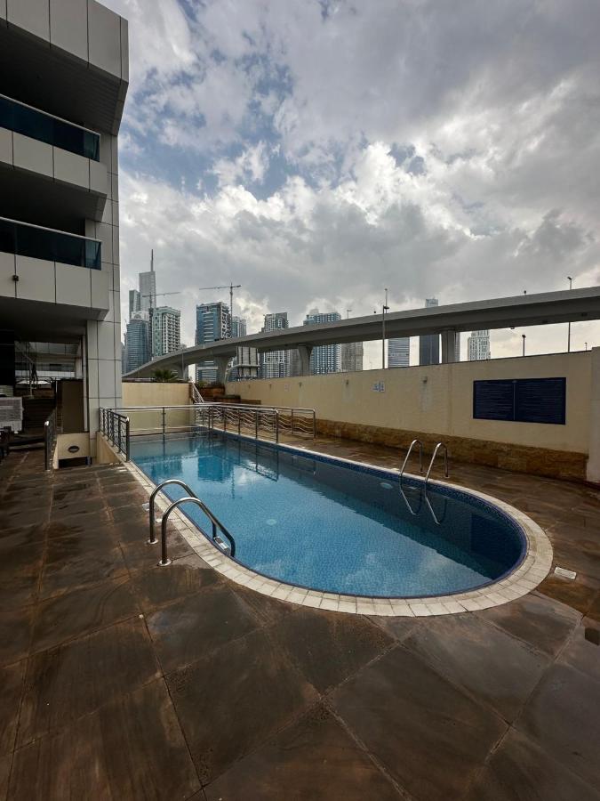 Spacious 1 Bedroom Apartment-Opal Tower Dubai Marina - 4