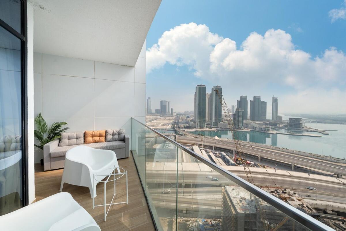 Vista 1BR near Galleria Mall and Cleveland Clinic