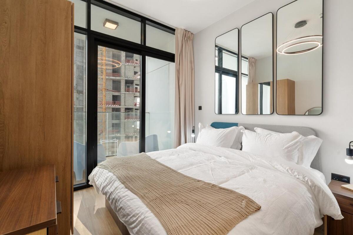 Vista 1BR near Galleria Mall and Cleveland Clinic - 2