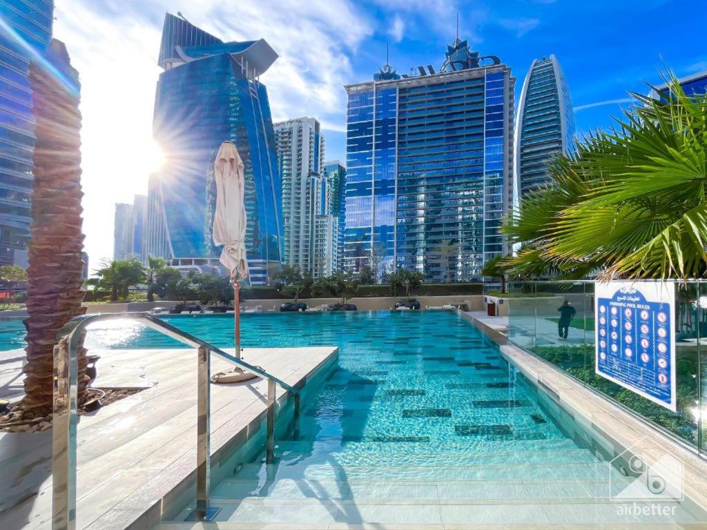 4 Person - Resort Canal View - CBD Parking Pool - 4