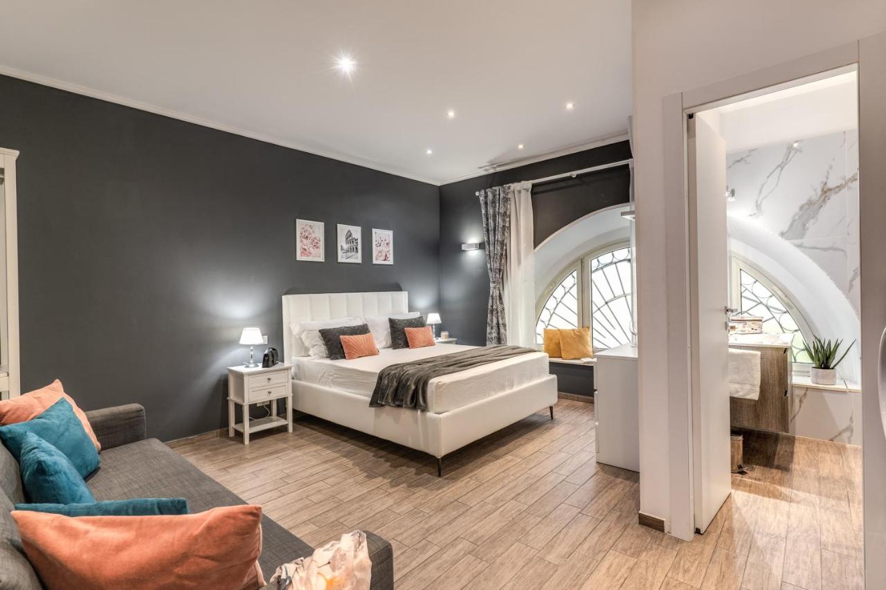 Colosseum Royal Apartment