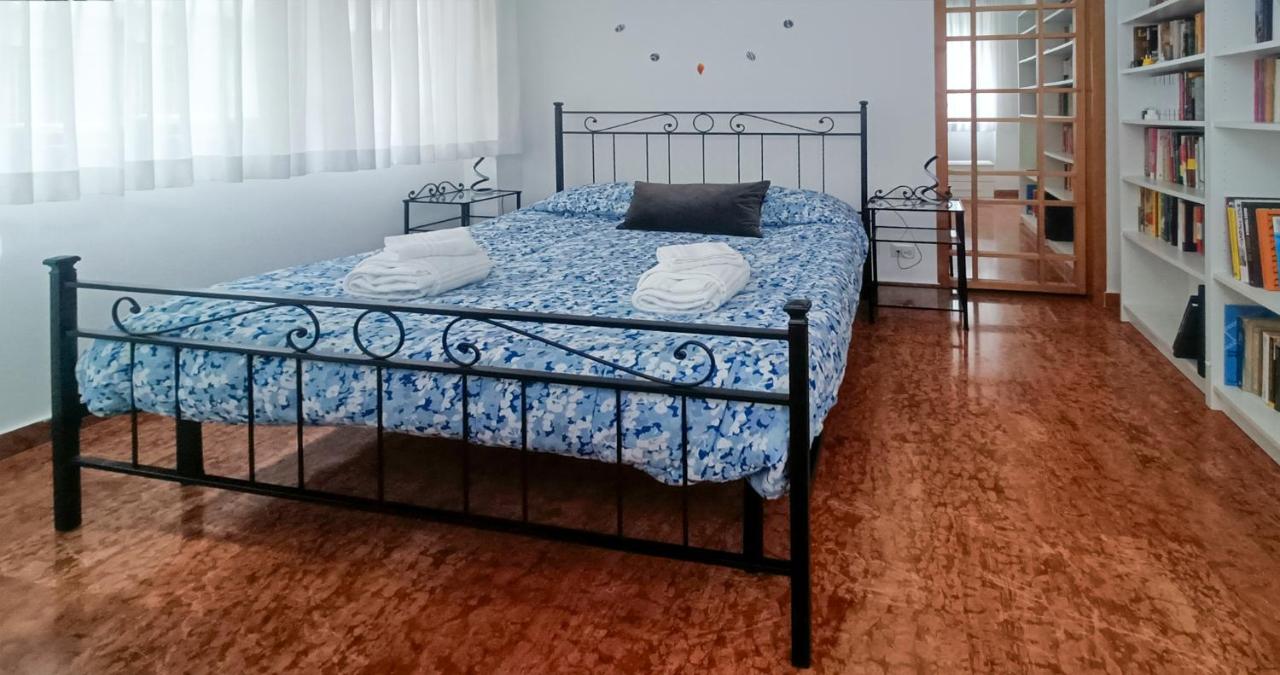 Vatican Museums Balcony Apartment - Fast Wi-Fi & Metro Nearby - 2